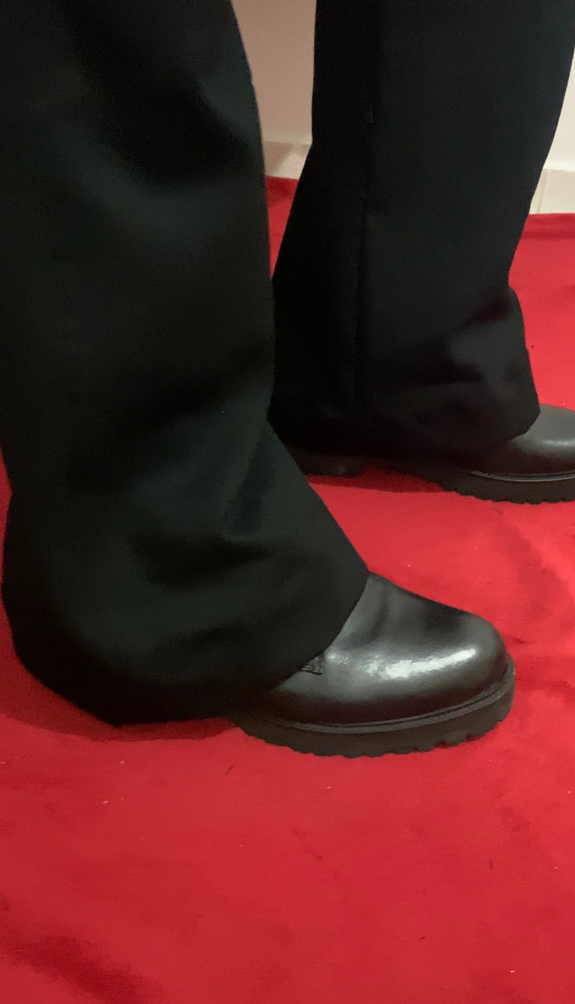 Calça Flare - “Blood String”