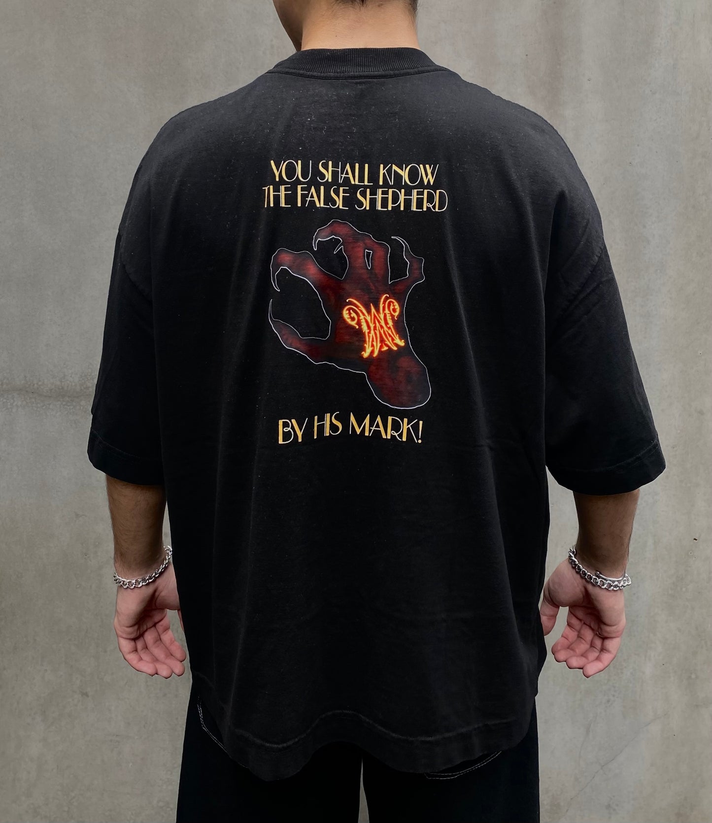 Camiseta Boxy - False Shepherd