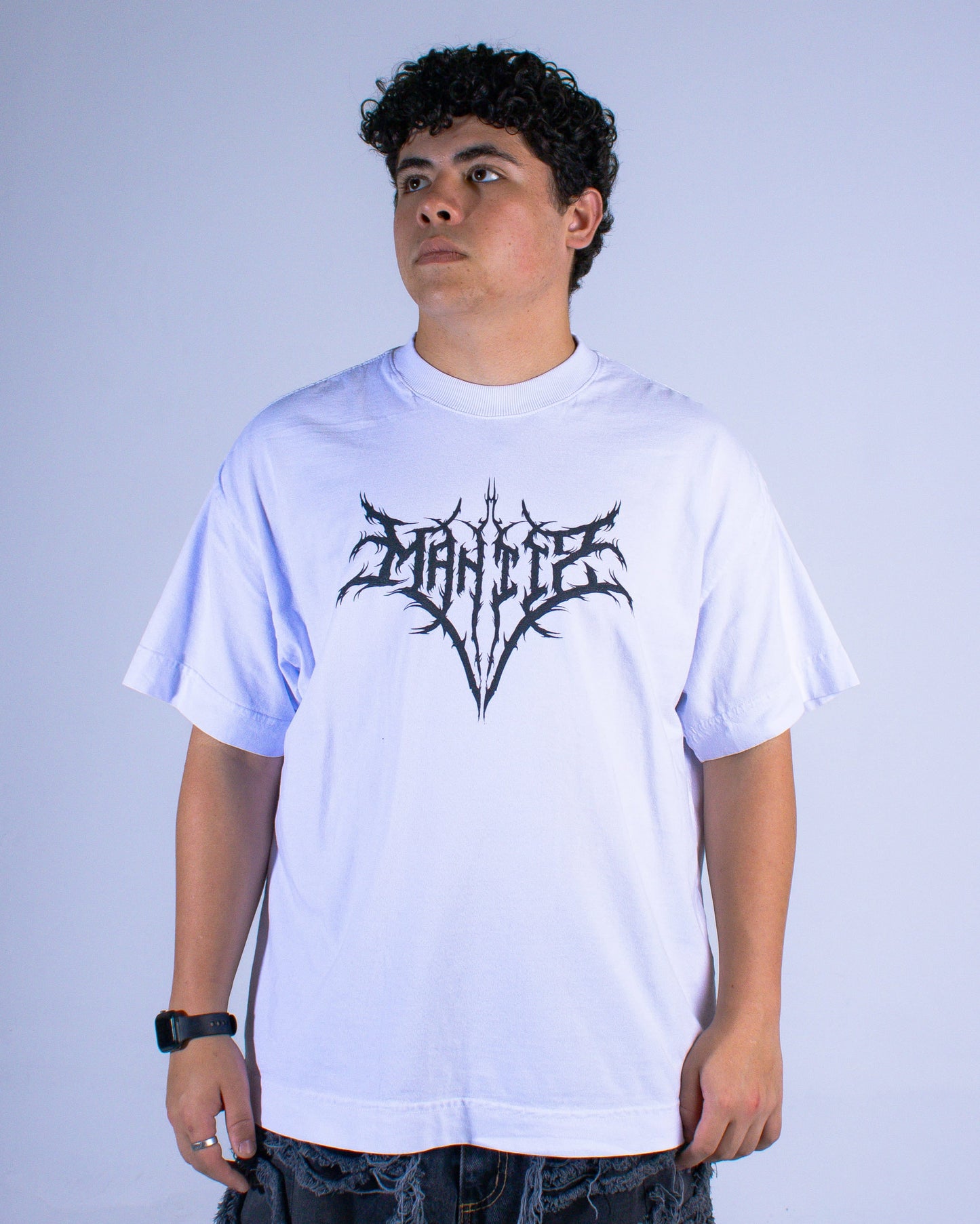 Camiseta "Zoran" Oversized - Branca